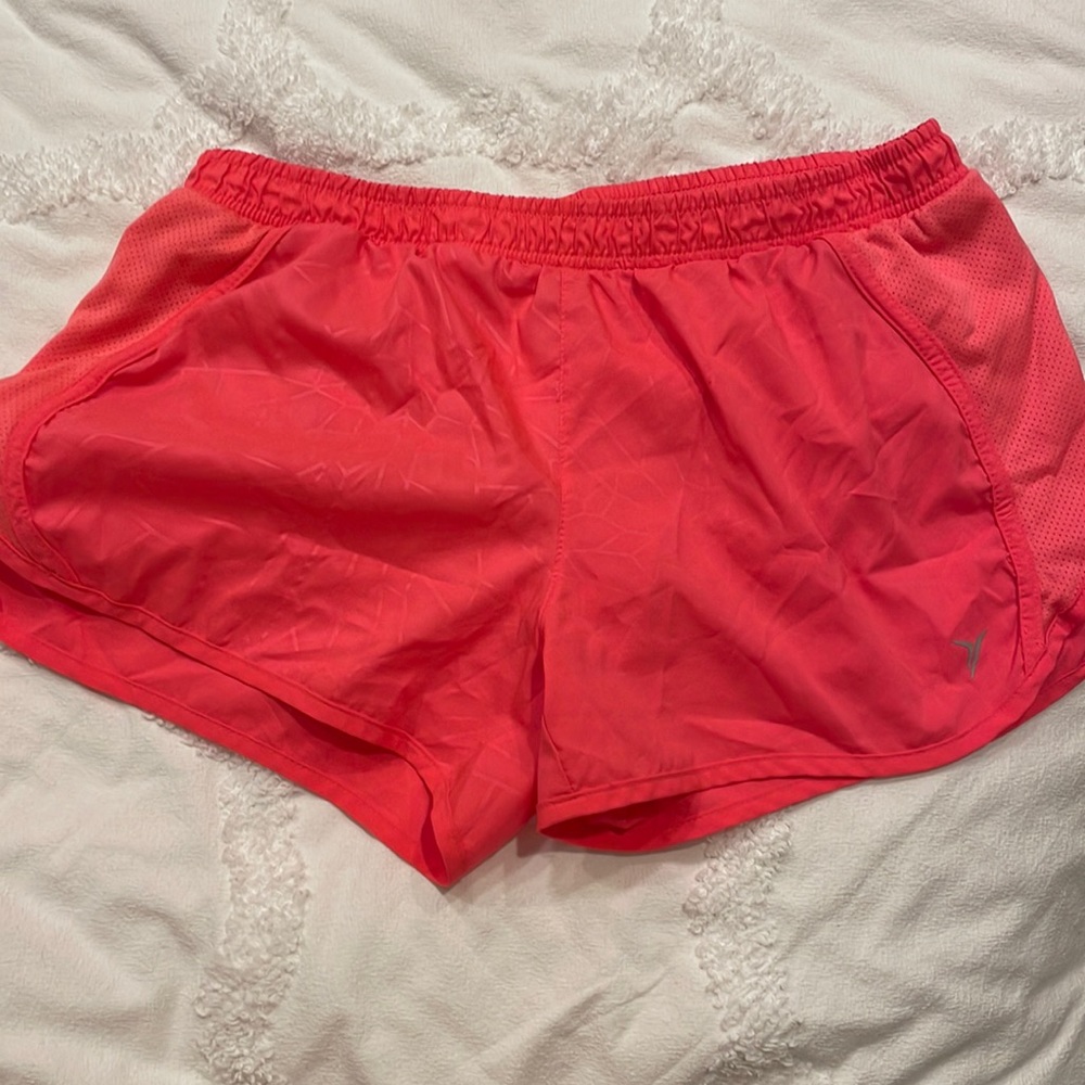 4 pairs of old navy athletic shorts size M